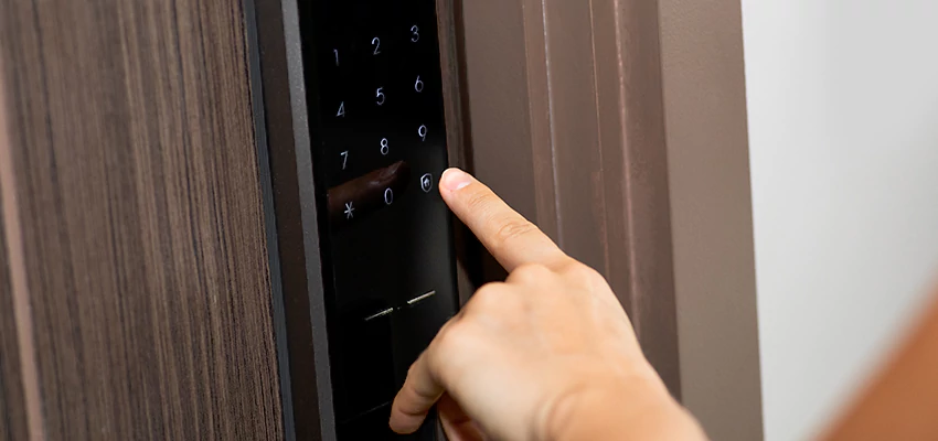 Smart Electric Locks Replacement Services in Glen Ellyn, IL