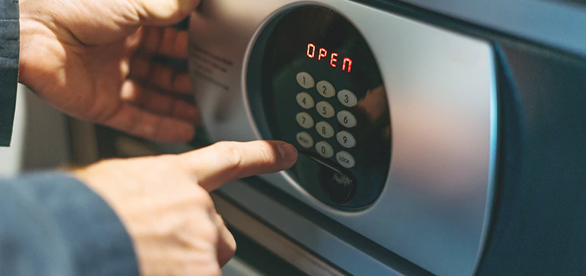 Cash Safe Openers in Glen Ellyn, Illinois