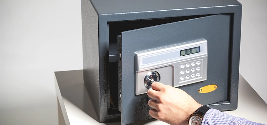 Jewelry Safe Unlocking Service in Glen Ellyn, Illinois